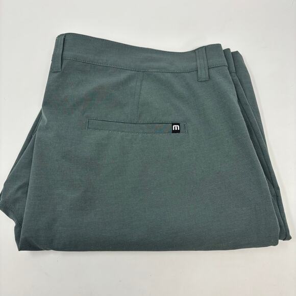 Travis Mathews Mens Sz40 Green Flat Front Golf Shorts - Picture 1 of 5